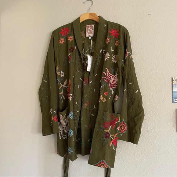 Johnny Was Shawl Collar Belted Embroidered Jacket Olive Green Size Small NWT - Picture 3 of 10